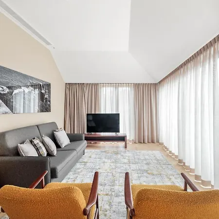 108mm House Apartman