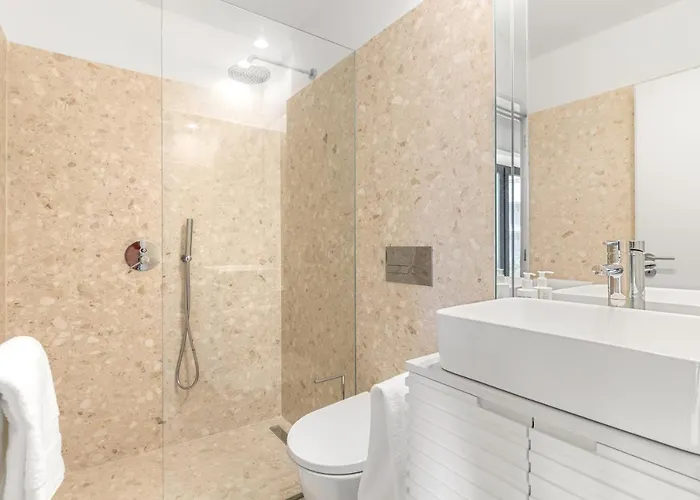 108mm House Apartman Porto